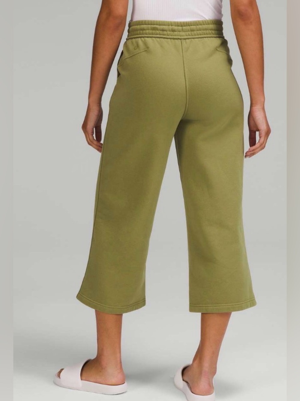 NWOT New Lululemon Loungeful High-Rise Wide Leg Crop Bronze Green
